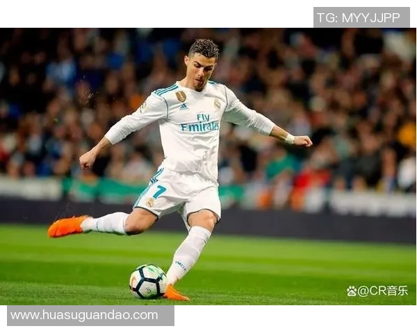 足球球星动作缓慢分析：从技术细节看运动员速度与思维差距