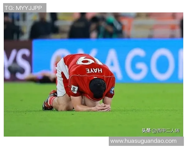 足球赛场泪洒现场的球星背后隐藏的感人故事与坚韧精神