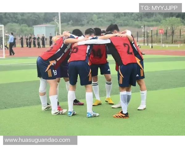 盗梦球星足球燃情对决展现绿茵梦想与热血拼搏精神